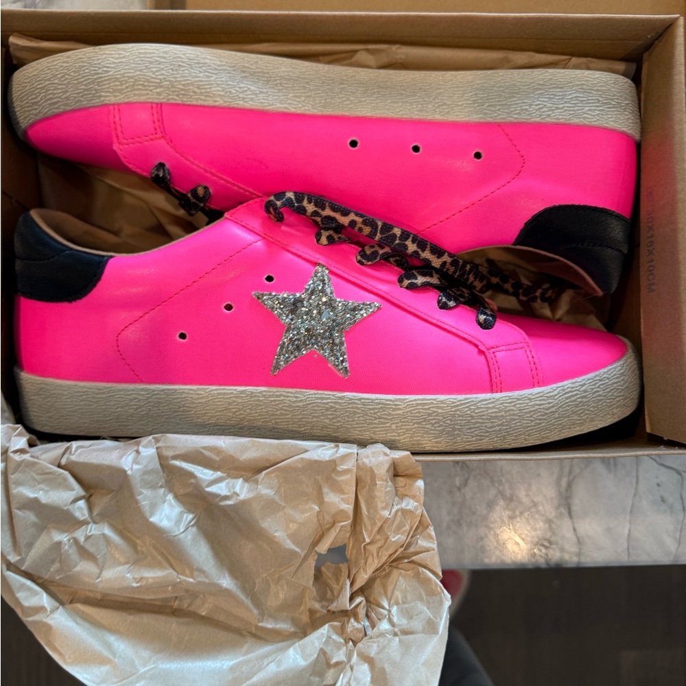 Mi.iM Pink women’s neon pink sneakers